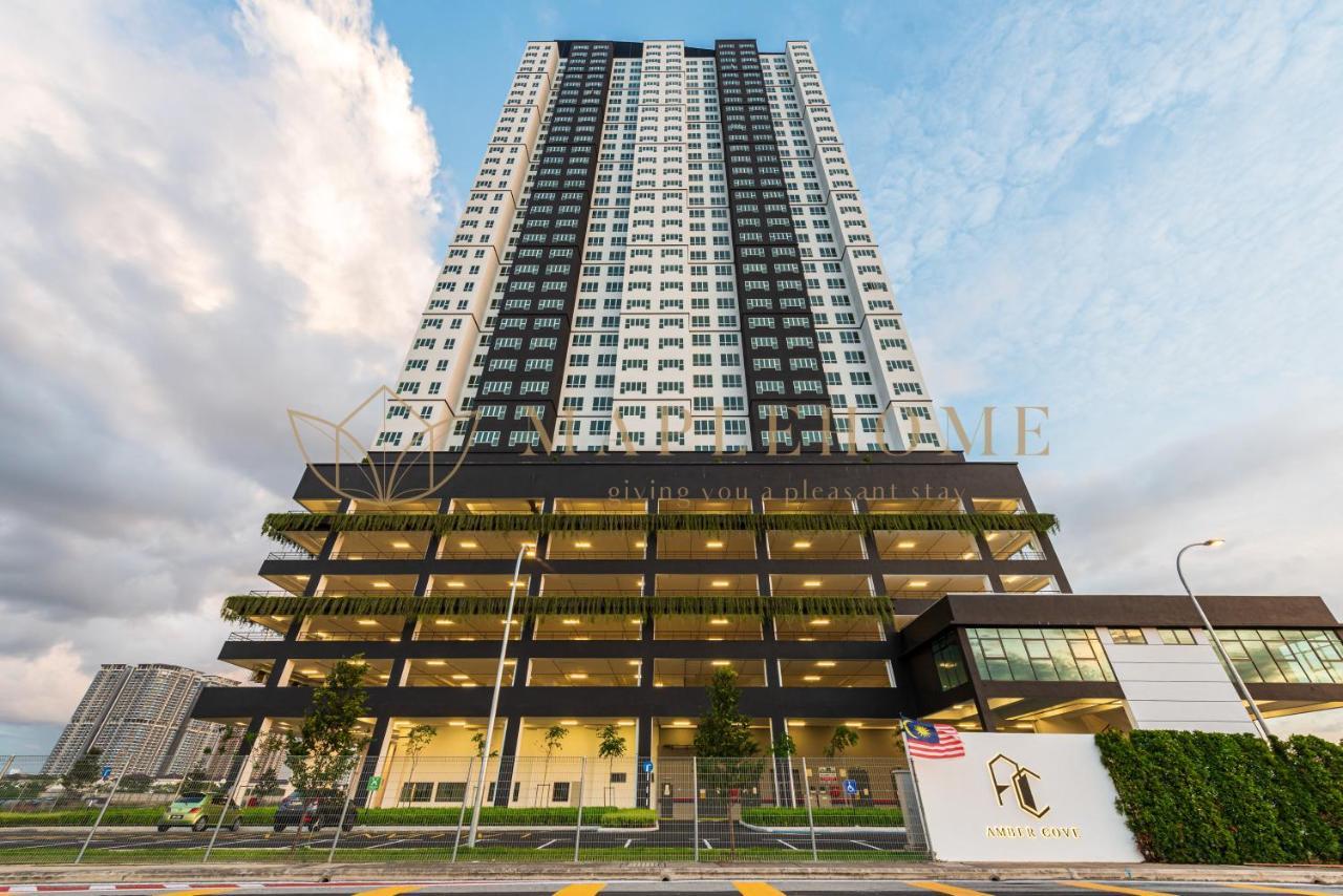 Amber Cove Premier Suites Melaka Exterior foto